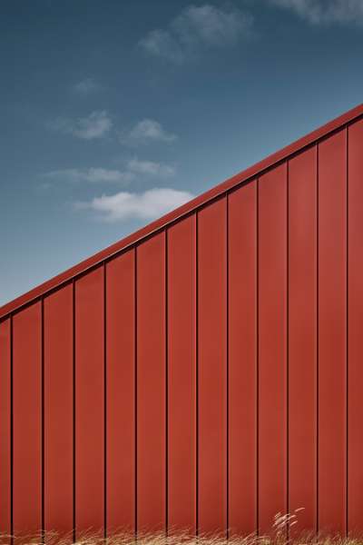 Steel profiles form the framework when space is provided for sports, learning, and play in Vestbjerg, Vestbjerg Idrætshal, Bakmøllevej 280, 9380 Vestbjerg, Denmark